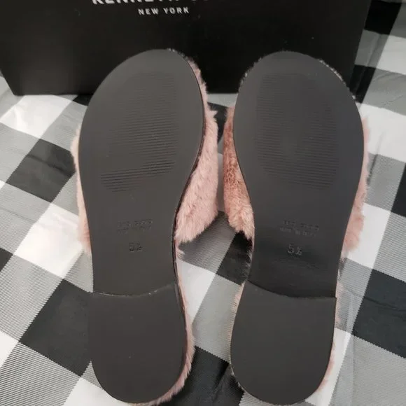 Kenneth Cole Women's Peggy Fuzzy Slippers - Picture 8 of 10